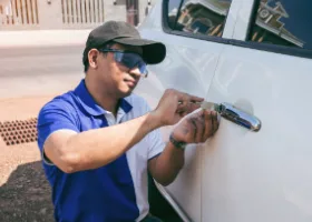 Car Locksmith in Thousand Palms, CA
